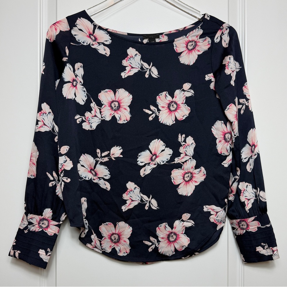 Ann Taylor Petite Navy Floral Long Sleeve Blouse XXSP EUC